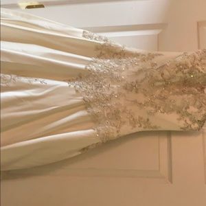 Wedding dress